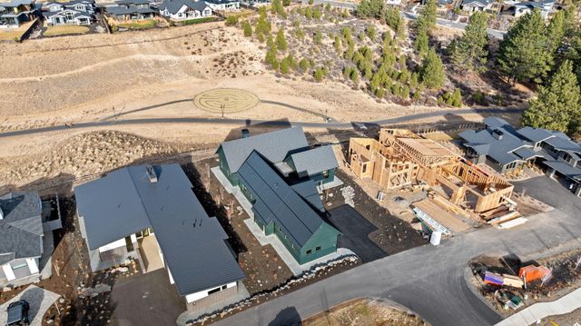 3118 NW Crossing Drive, Bend, OR 97703