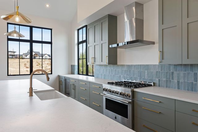 3118 NW Crossing Drive, Bend, OR 97703