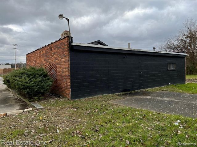 6000 Dixie Highway, Saginaw, MI 48601