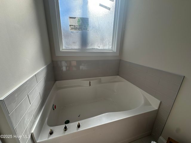 494 Longleaf Drive, West End, NC 27376