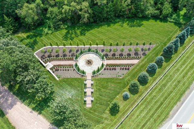 10617 N 156th Street, Bennington, NE 68007