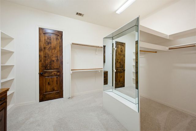7713 Silverleaf Drive, North Richland Hills, TX 76182