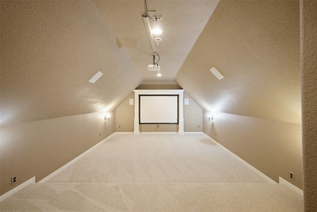 7713 Silverleaf Drive, North Richland Hills, TX 76182