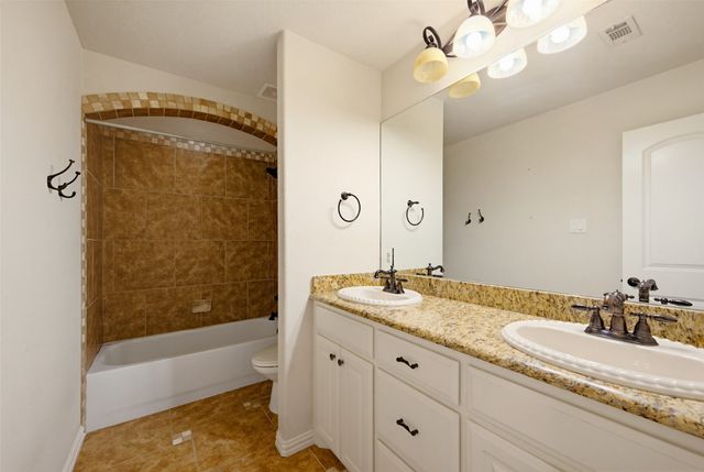 7713 Silverleaf Drive, North Richland Hills, TX 76182