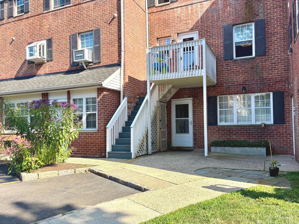 1856 Summer Street 1856, Stamford, CT 06905