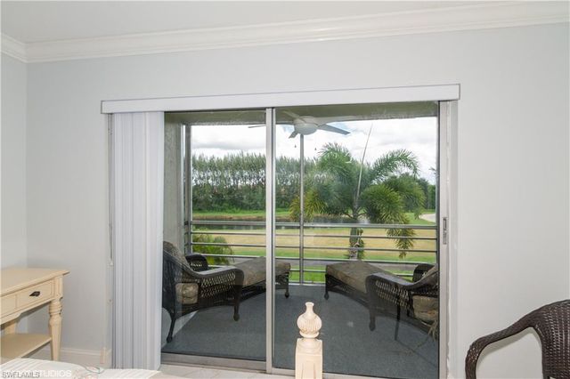 501 Forest Lakes BLVD 1-311, Naples, FL 34105