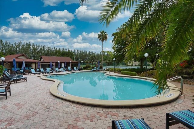 501 Forest Lakes BLVD 1-311, Naples, FL 34105