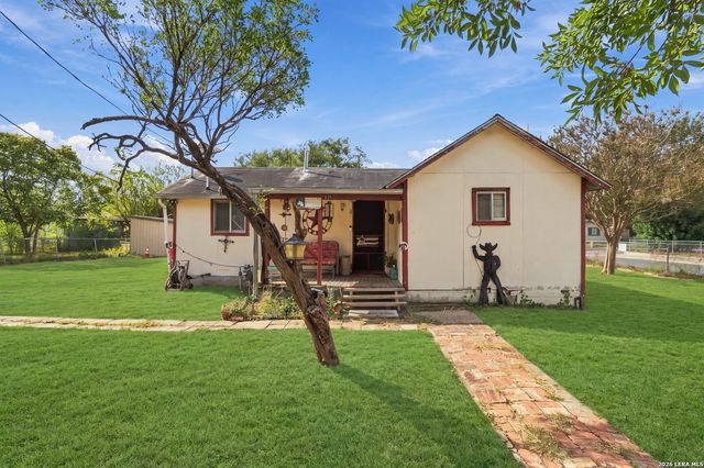 828 Fenfield Ave, San Antonio, TX 78211