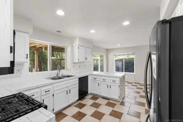 609 Jacks Creek Road, Escondido, CA 92027