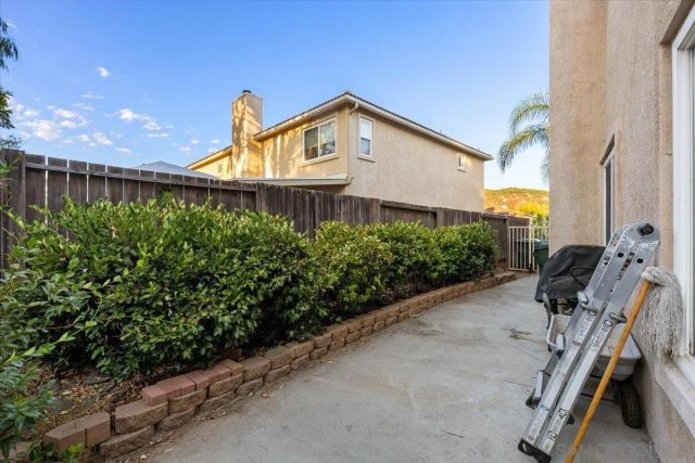 609 Jacks Creek Road, Escondido, CA 92027