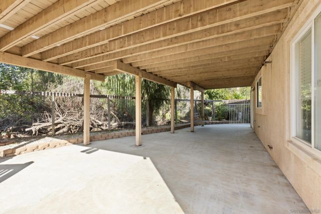 609 Jacks Creek Road, Escondido, CA 92027