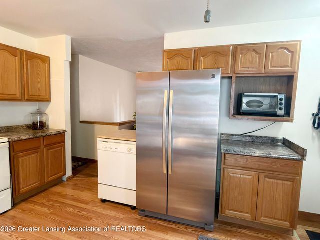 4326 Davlind Drive, Holt, MI 48842