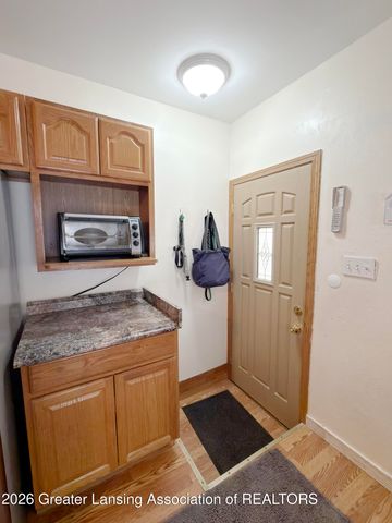 4326 Davlind Drive, Holt, MI 48842