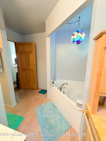 4326 Davlind Drive, Holt, MI 48842