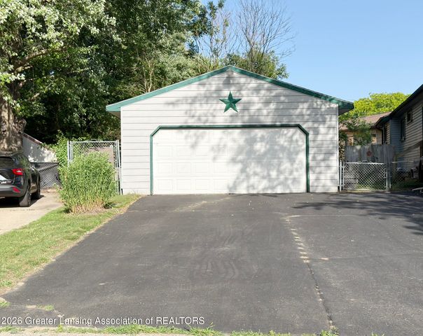 4326 Davlind Drive, Holt, MI 48842