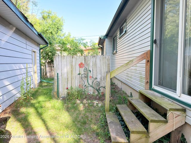 4326 Davlind Drive, Holt, MI 48842
