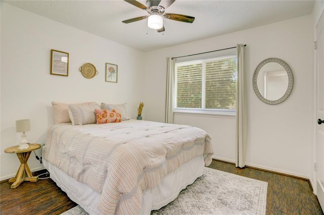 14314 Fair Knoll Way, Houston, TX 77062