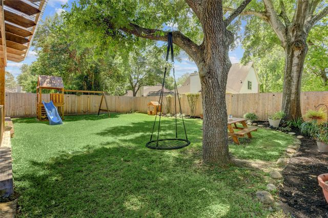 14314 Fair Knoll Way, Houston, TX 77062