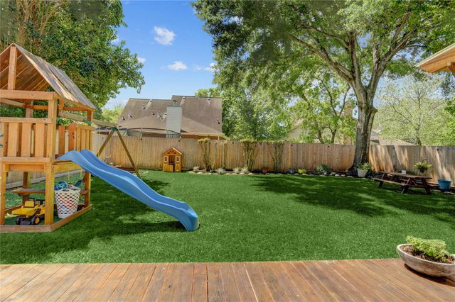 14314 Fair Knoll Way, Houston, TX 77062