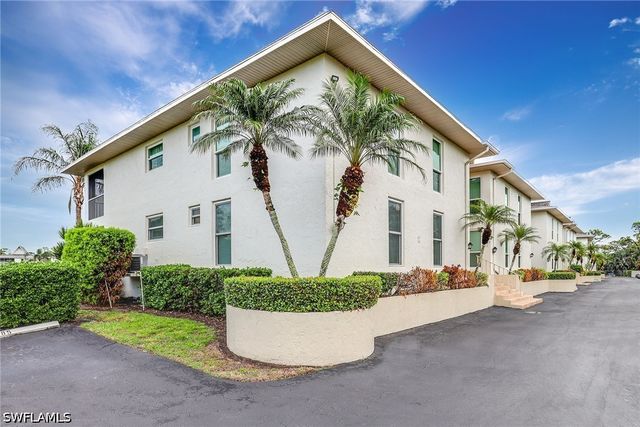 84 Georgetown BLVD 84, Naples, FL 34112