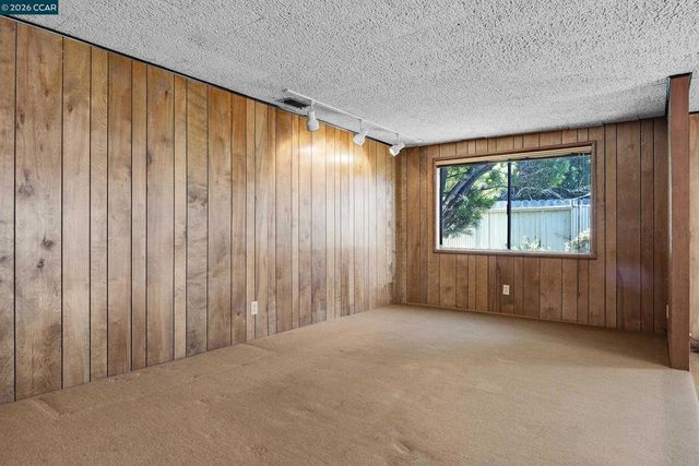 2324 Dolores Ct, Pinole, CA 94564
