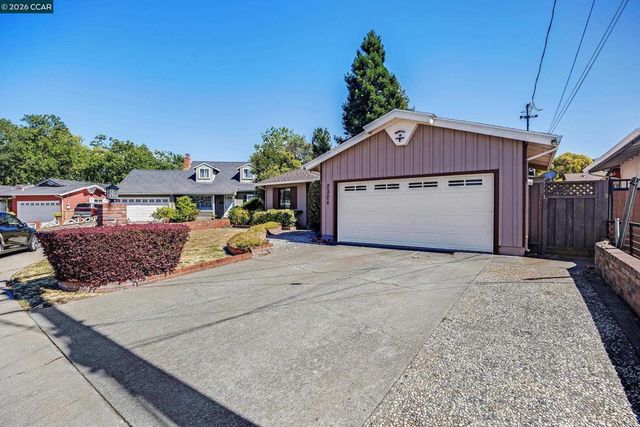 2324 Dolores Ct, Pinole, CA 94564