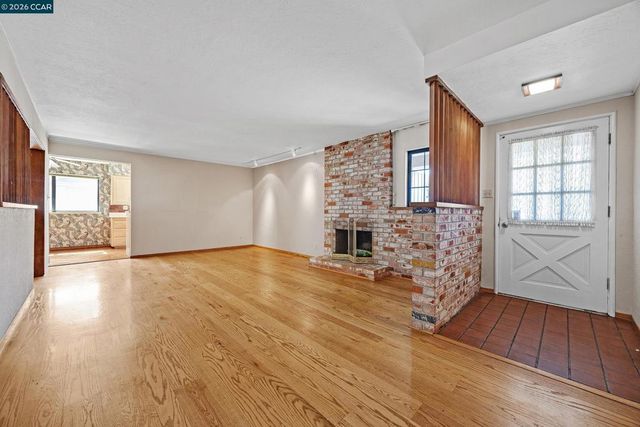 2324 Dolores Ct, Pinole, CA 94564