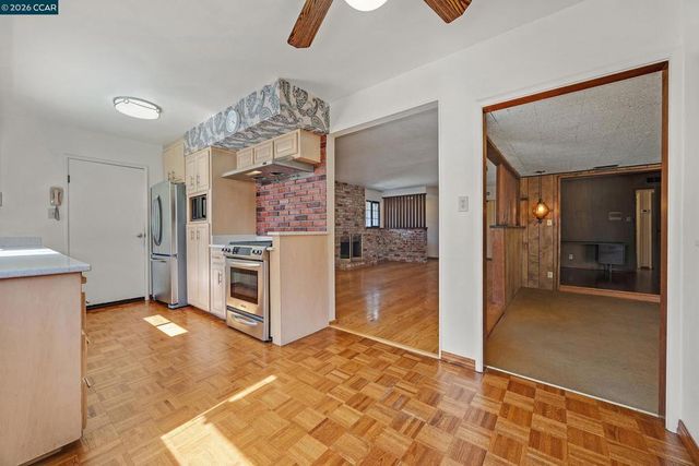 2324 Dolores Ct, Pinole, CA 94564