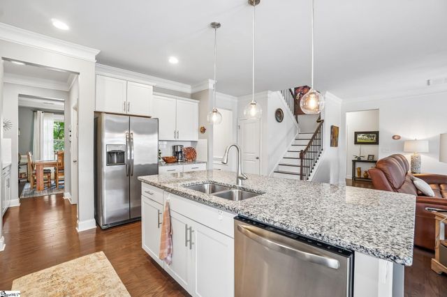 801 Deepwood Court, Boiling Springs, SC 29316