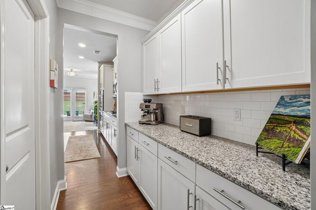 801 Deepwood Court, Boiling Springs, SC 29316