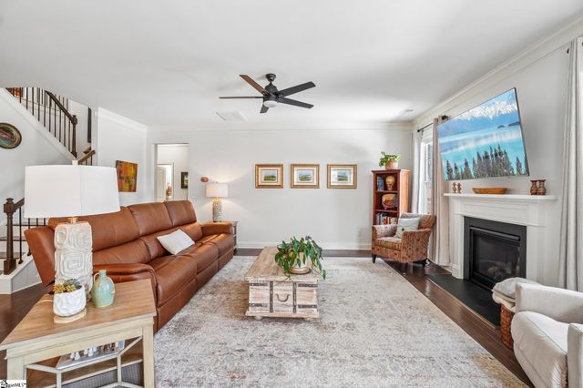 801 Deepwood Court, Boiling Springs, SC 29316
