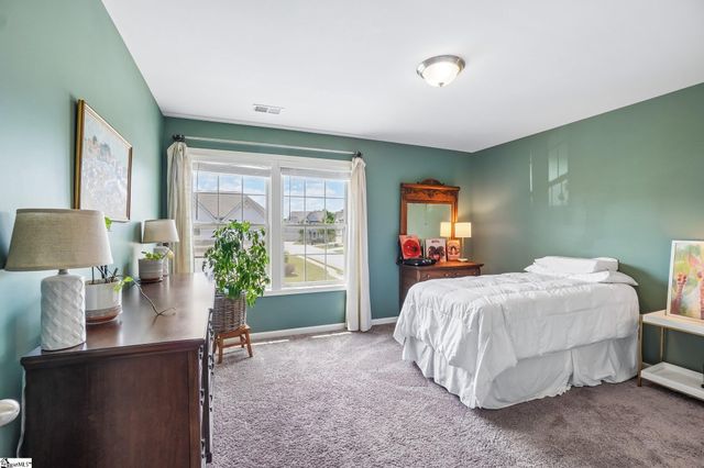 801 Deepwood Court, Boiling Springs, SC 29316