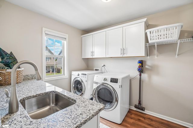 801 Deepwood Court, Boiling Springs, SC 29316