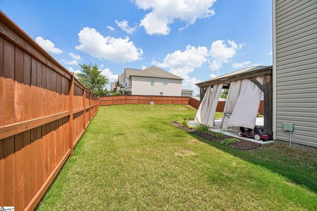 801 Deepwood Court, Boiling Springs, SC 29316
