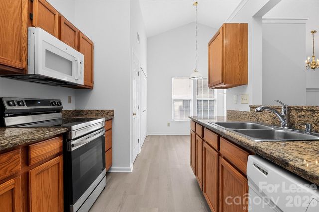 3411 Pondridge Court, Charlotte, NC 28269