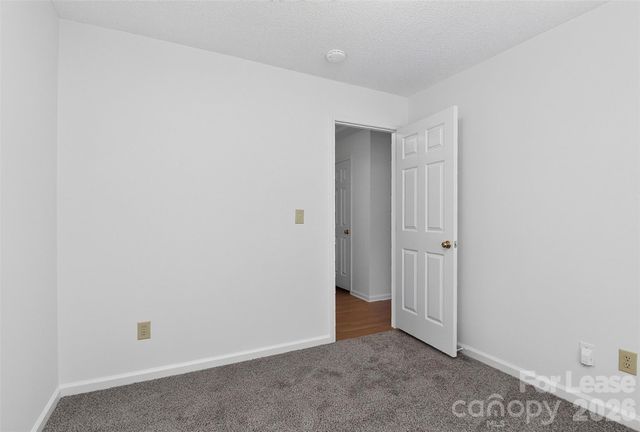 3411 Pondridge Court, Charlotte, NC 28269