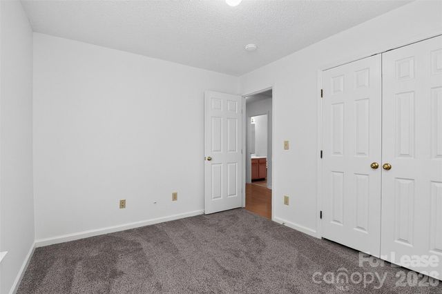 3411 Pondridge Court, Charlotte, NC 28269