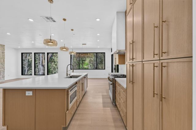 800 Acorn Way, Meadow Vista, CA 95722