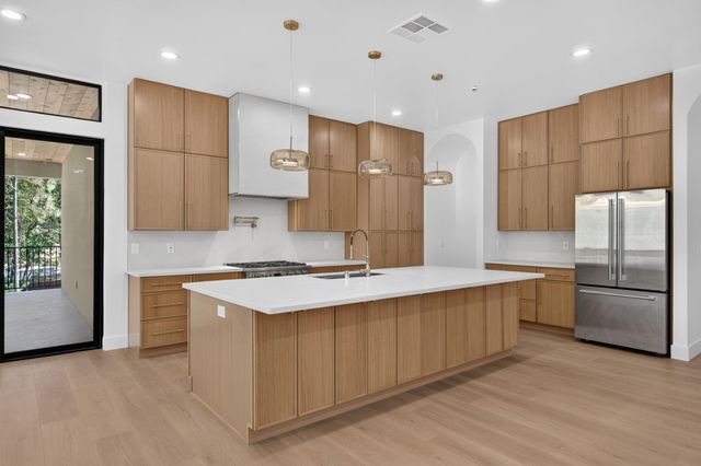 800 Acorn Way, Meadow Vista, CA 95722