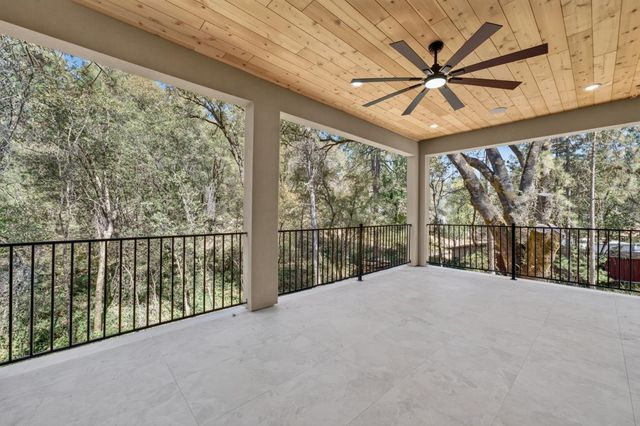 800 Acorn Way, Meadow Vista, CA 95722