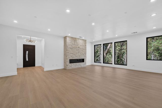800 Acorn Way, Meadow Vista, CA 95722