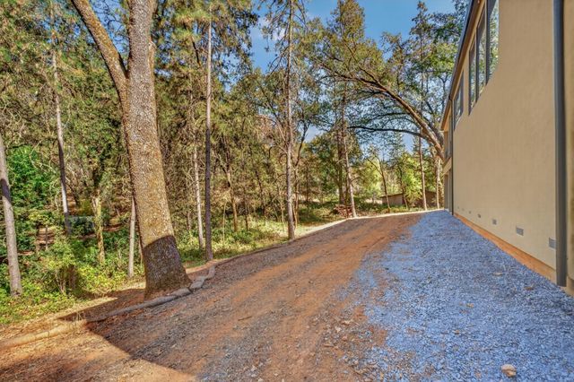 800 Acorn Way, Meadow Vista, CA 95722