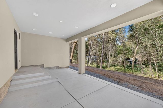 800 Acorn Way, Meadow Vista, CA 95722