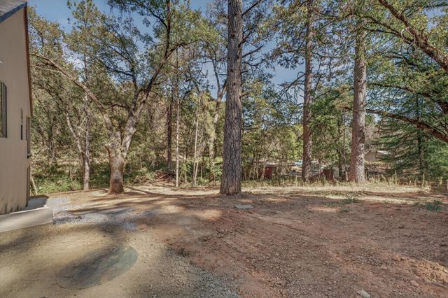 800 Acorn Way, Meadow Vista, CA 95722