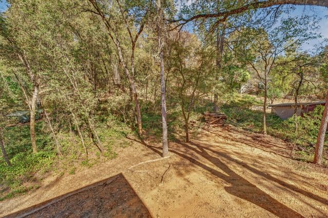 800 Acorn Way, Meadow Vista, CA 95722