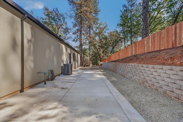 800 Acorn Way, Meadow Vista, CA 95722