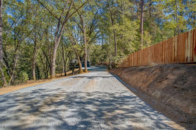 800 Acorn Way, Meadow Vista, CA 95722