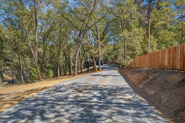 800 Acorn Way, Meadow Vista, CA 95722