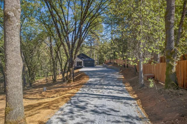 800 Acorn Way, Meadow Vista, CA 95722
