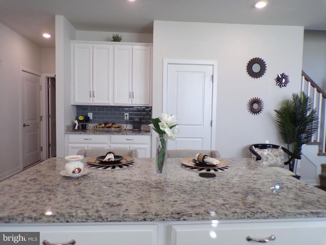 51 BRIDGE BLVD, Mount Holly, NJ 08060